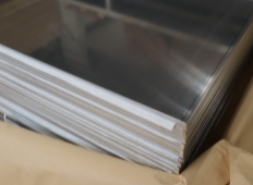 解鎖汽車動(dòng)力新境界！鋁板用于部件，減重增效散熱超一流